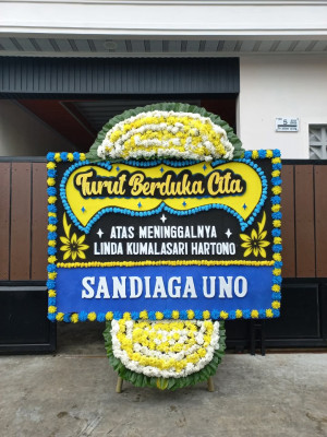 Papan Bunga Duka di Tewaan
