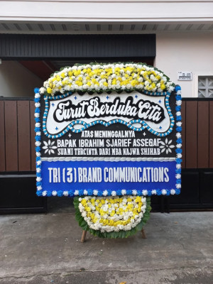 Papan Bunga Duka di Tewaan